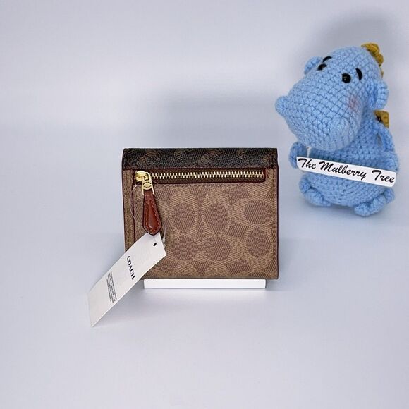 Coach C3160 Wyn With Horse And Carriage Print Zip Coin Purse Small Card Wallet - Picture 2 of 8